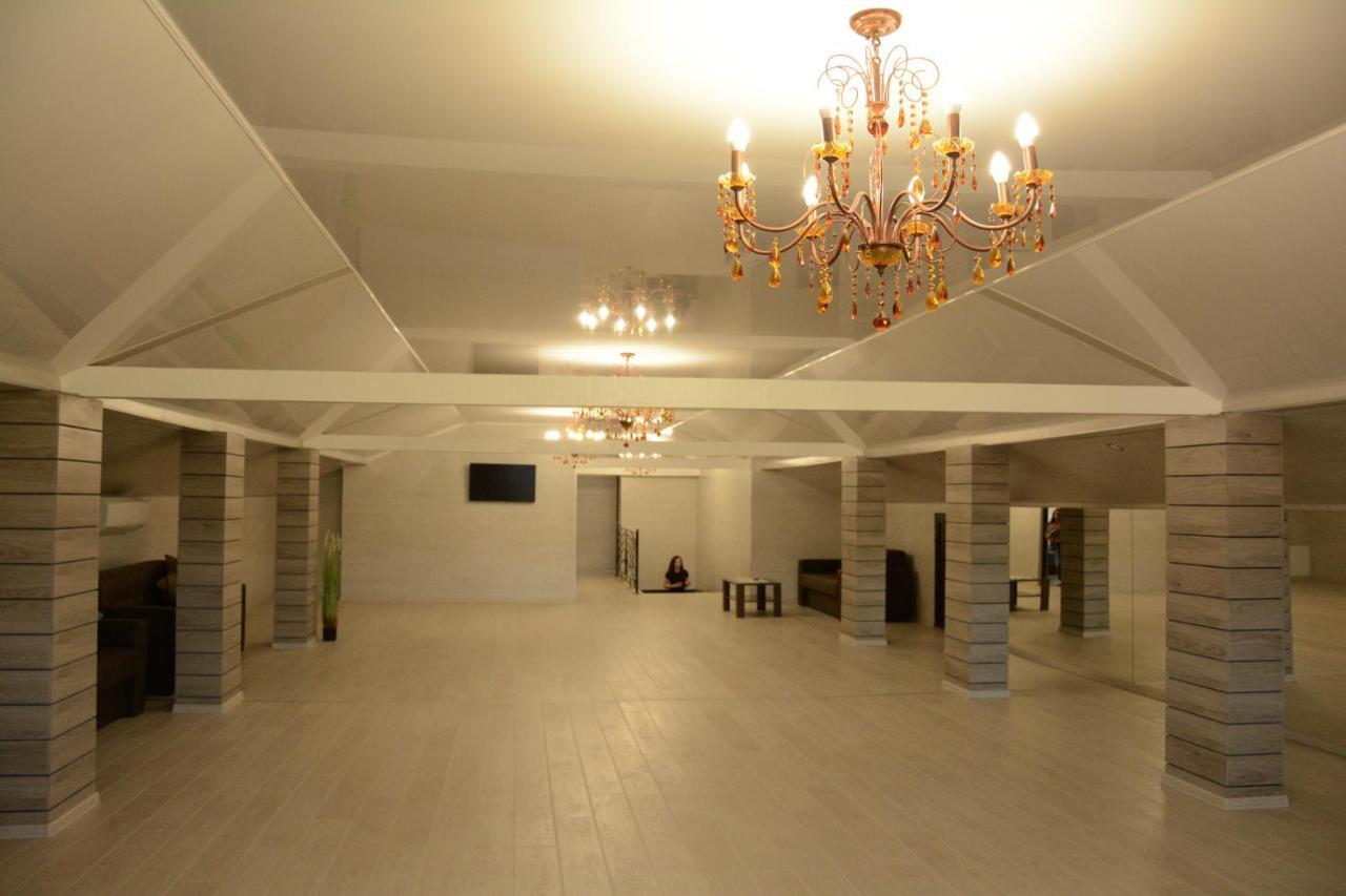 Illara Spa Hotel Irshava Exteriör bild