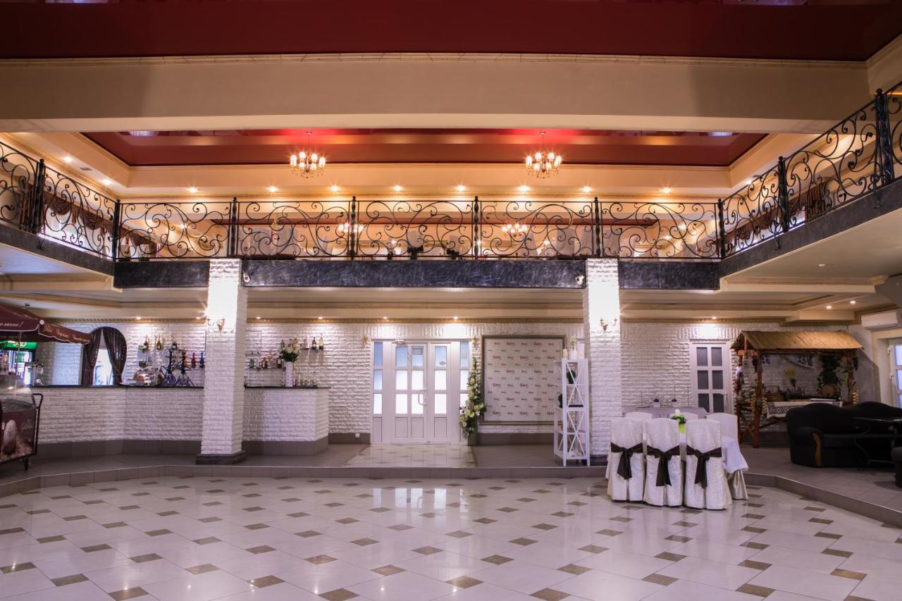 Illara Spa Hotel Irshava Exteriör bild